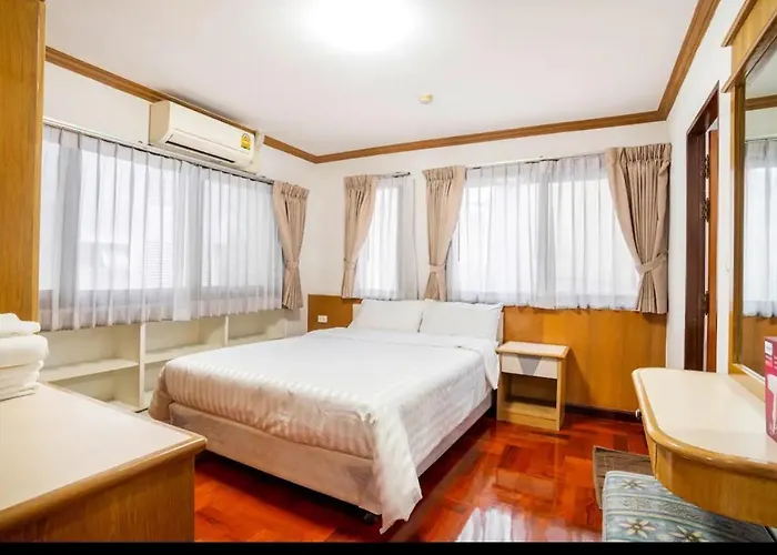 Baan Arthit Aparthotel Bangkok