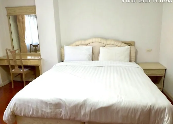 Baan Arthit Bangkok