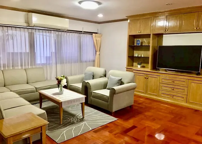 Aparthotel Baan Arthit Bangkok